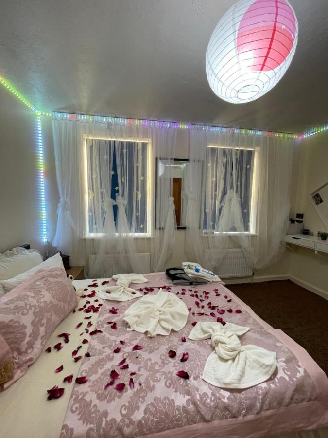 Dream Room Лондон Экстерьер фото